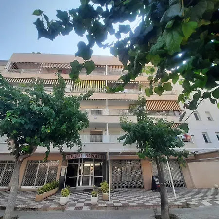 Cerca Playa Napoli Ii Apartman *